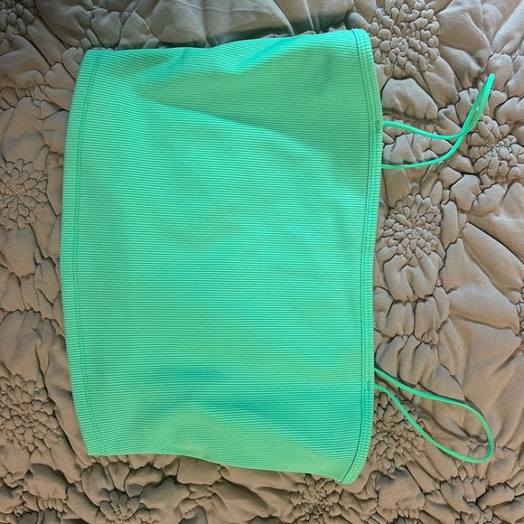 Alo yoga bandeau top green size medium - Picture 4 of 5